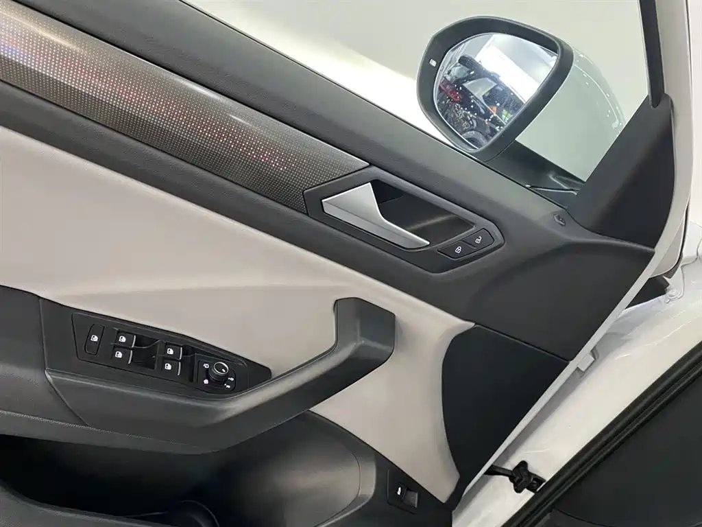 T-ROC 2025 Facelift 300TSI DSG FWD Chenguang Edition