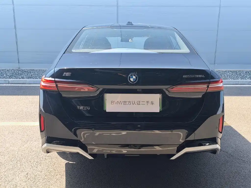 BMW i5 2024 eDrive 35L Luxury M Sport Package