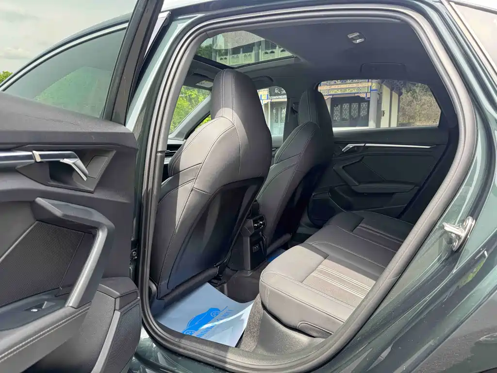 Audi A3L Limousine 35 TFSI Fashion Sport Edition 2023