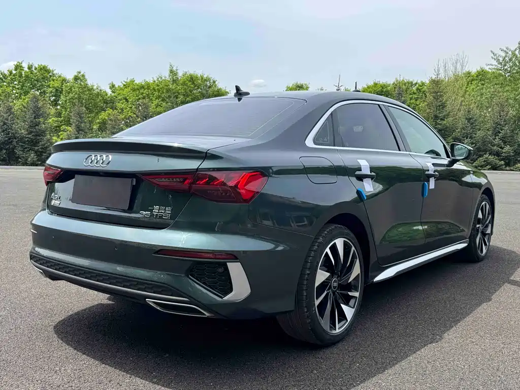 Audi A3L Limousine 35 TFSI Fashion Sport Edition 2023
