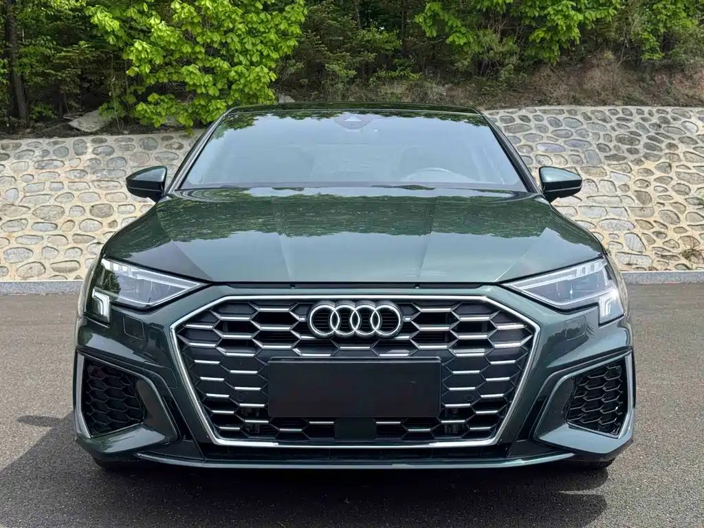 Audi A3L Limousine 35 TFSI Fashion Sport Edition 2023