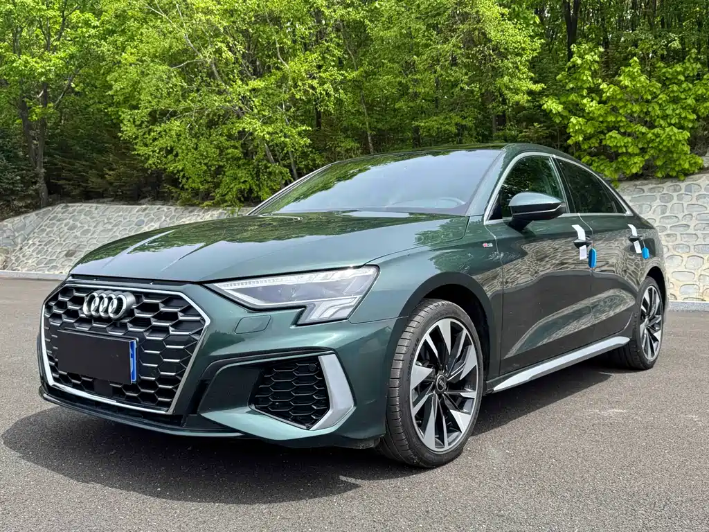 Audi A3L Limousine 35 TFSI Fashion Sport Edition 2023