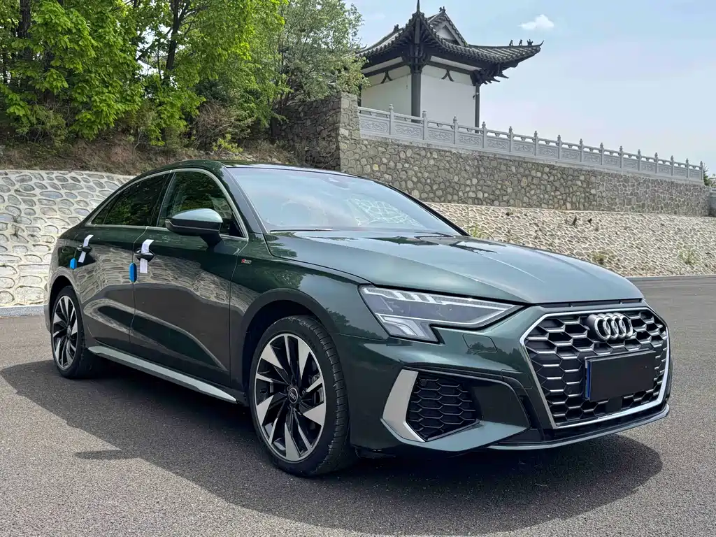 Audi A3L Limousine 35 TFSI Fashion Sport Edition 2023