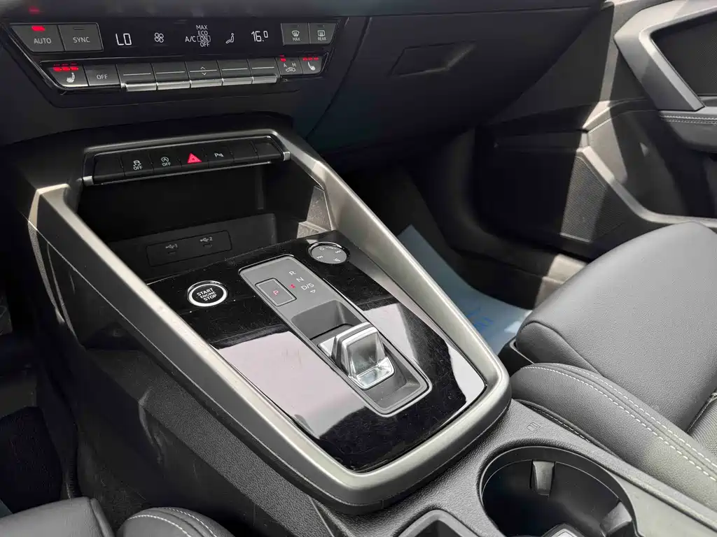 Audi A3L Limousine 35 TFSI Fashion Sport Edition 2023