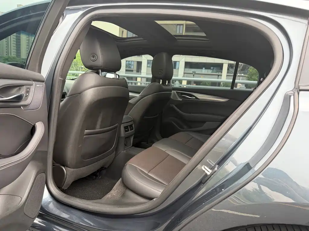 Cadillac CT5 2021 28T Leading Sport