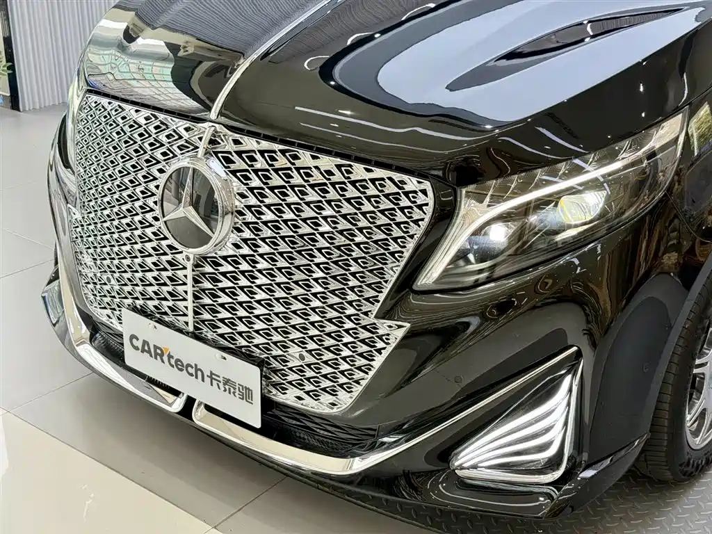 Mercedes-Benz V-Class 2024 V260 L High Roof Custom Edition