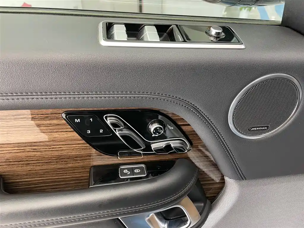 Range Rover 2018 3.0 SC V6 Vogue Heritage Edition
