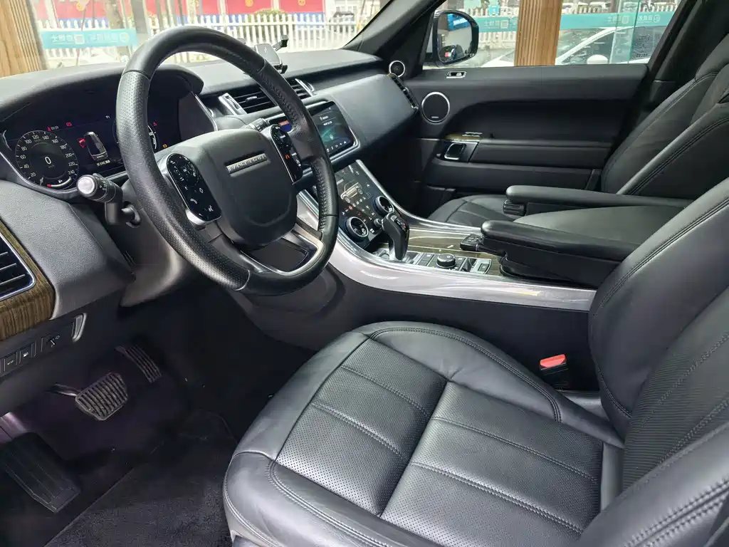 Range Rover Sport P400e 2018