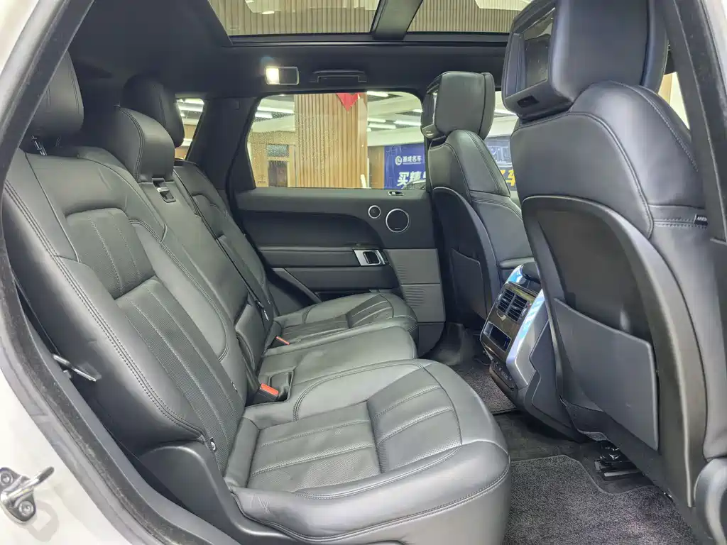 Range Rover Sport P400e 2018