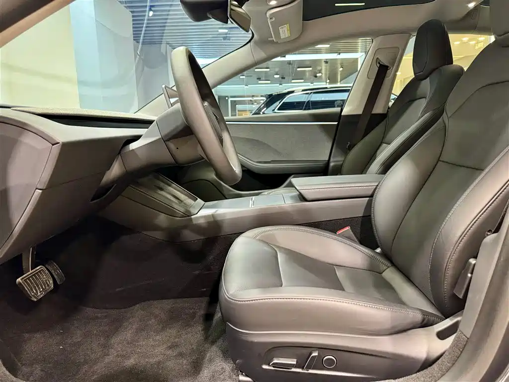 Tesla Model 3 2023 RWD