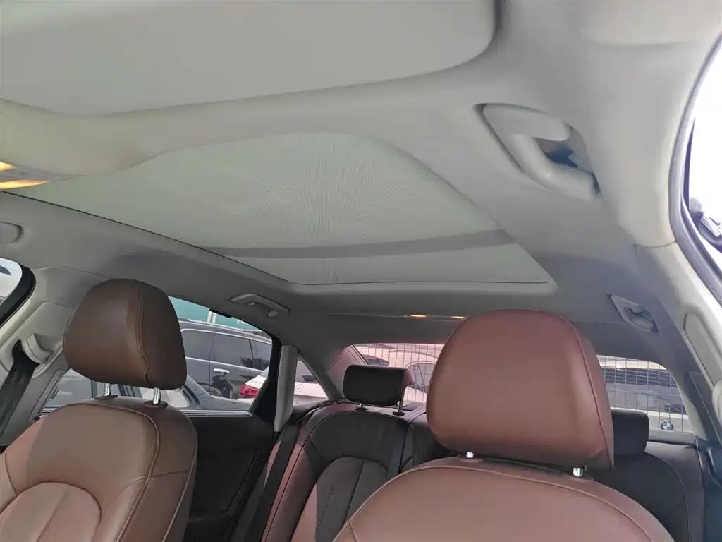 Audi A6L 2018 model 35 TFSI Collector's Edition