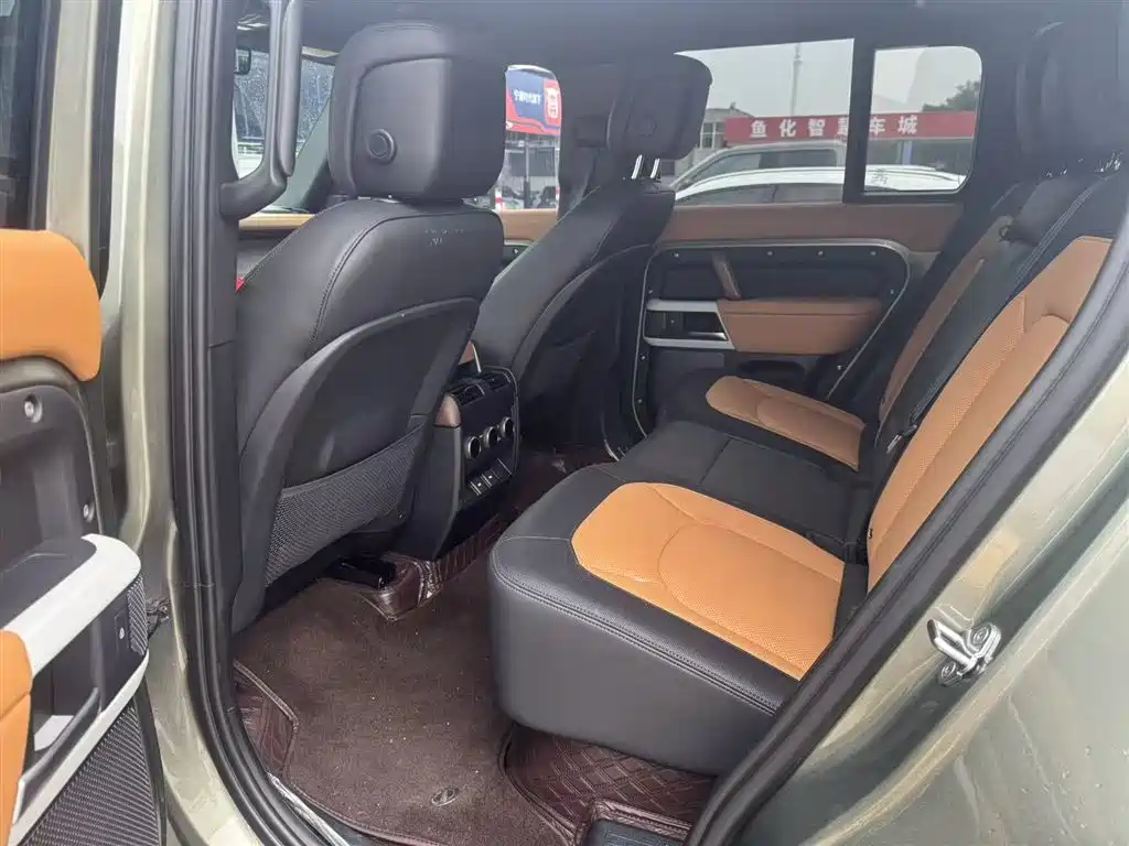 Land Rover Defender 2024 110 3.0T P400 X-DYNAMIC HSE