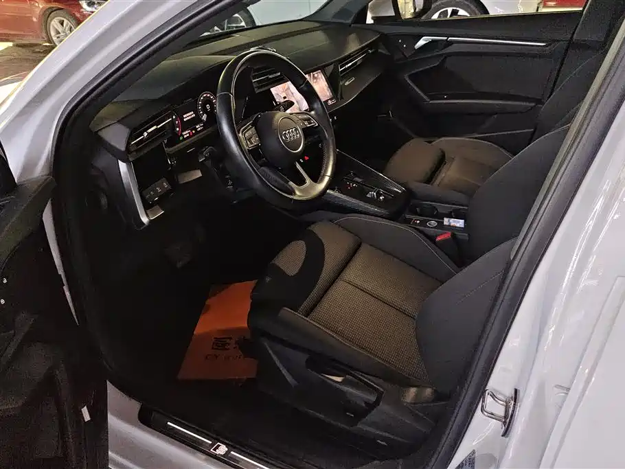 Audi A3L 2021 35 TFSI