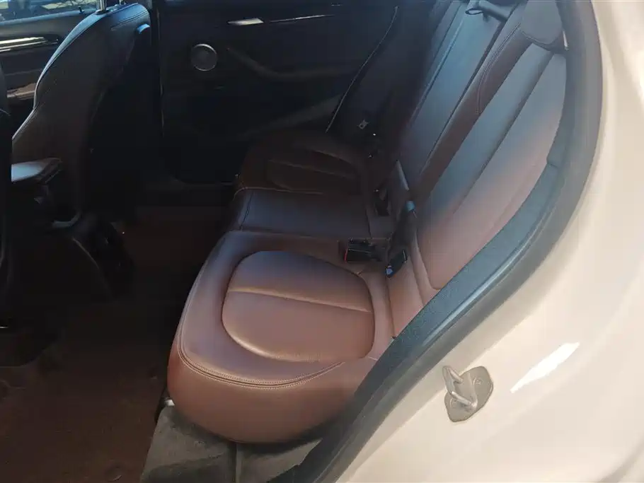 BMW X1 2022 sDrive25Li Leading Edition