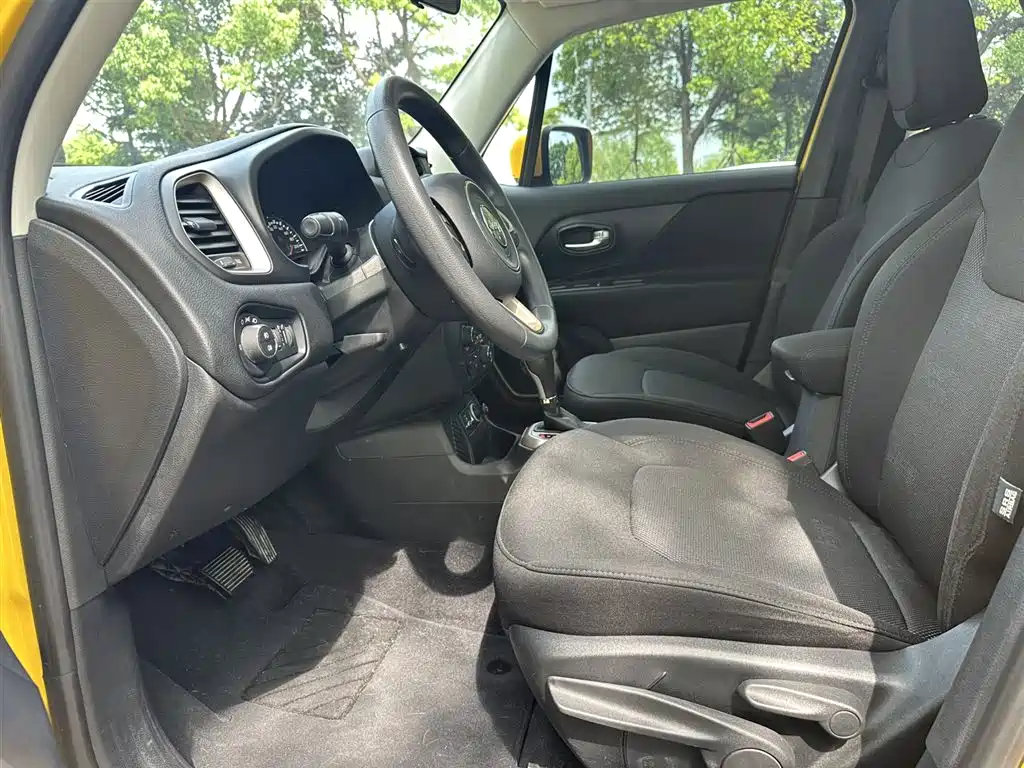Jeep Renegade 2018 Connected Screen Edition 180T Automatic High Energy Edition