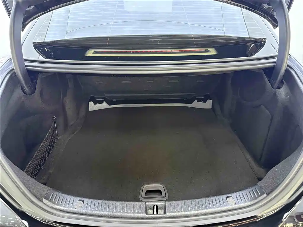 Mercedes-Benz E-Class 2022 Facelift E 300 L Luxury