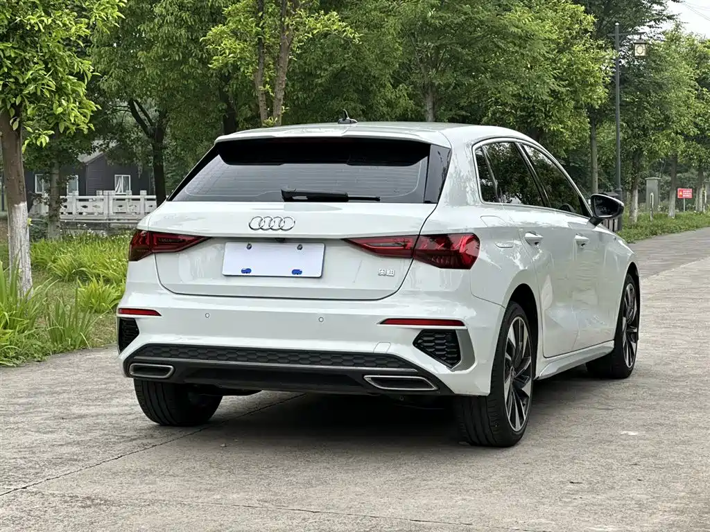 Audi A3 2024 Sportback 35 TFSI Fashion Sport