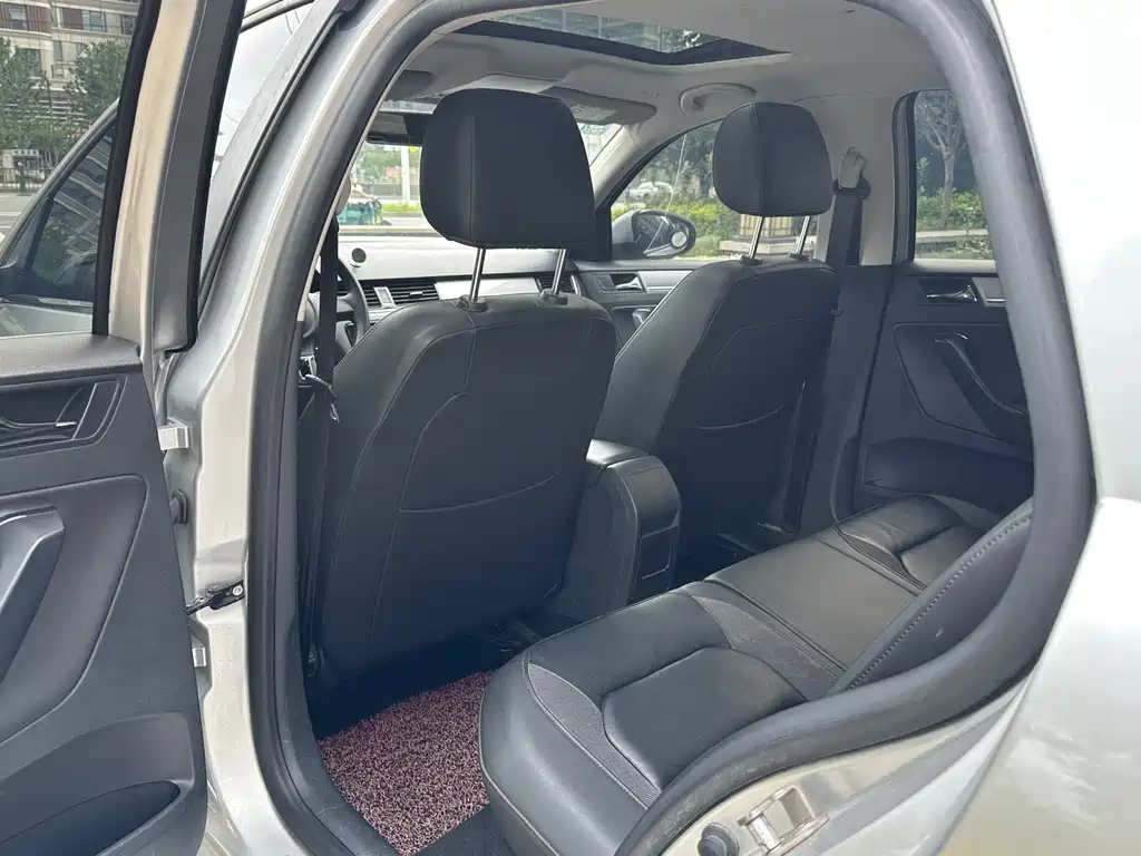 Volkswagen Bora 2014 1.6L Manual Comfort