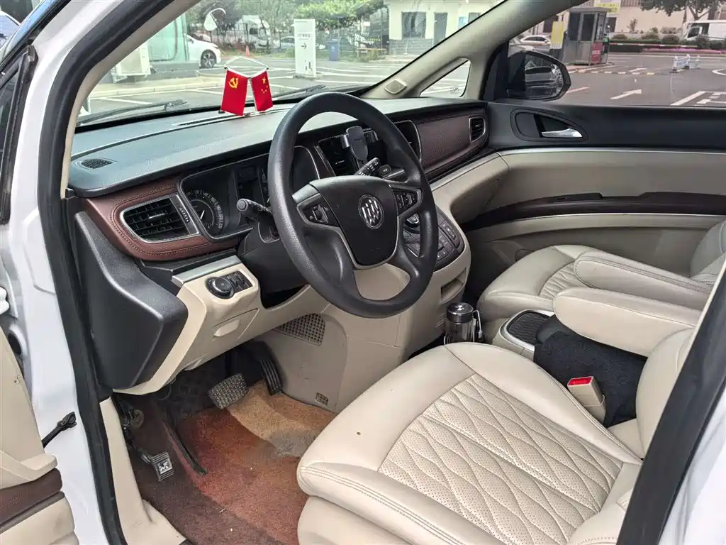 Buick GL8 2018 28T Comfort Edition China VI