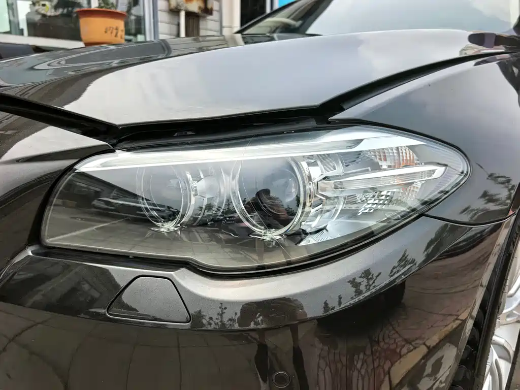 BMW 5 Series 2014 525Li Luxury Design Package