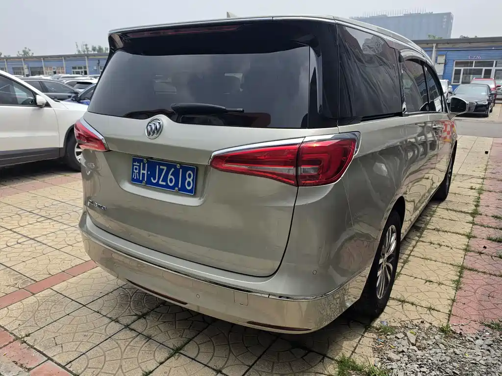 Buick GL8 2017 ES 28T Luxury Edition China V