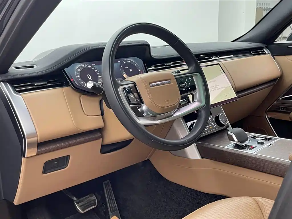 Range Rover 2023 Facelift 3.0 L6 400PS Autobiography LWB