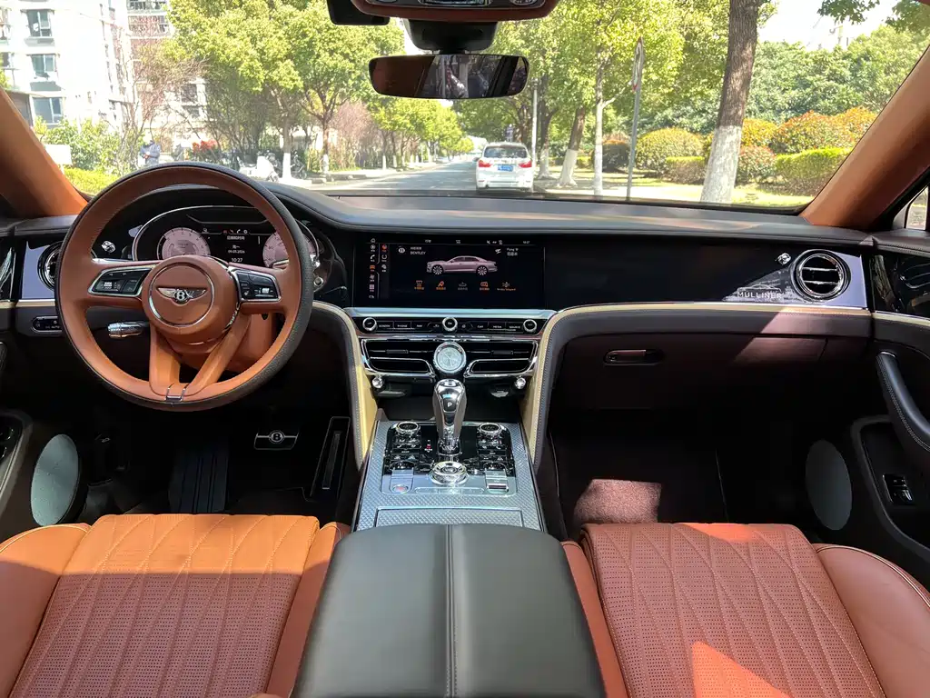 Bentley Flying Spur Plug-in Hybrid 2022 2.9T V6 Hybrid Mulliner