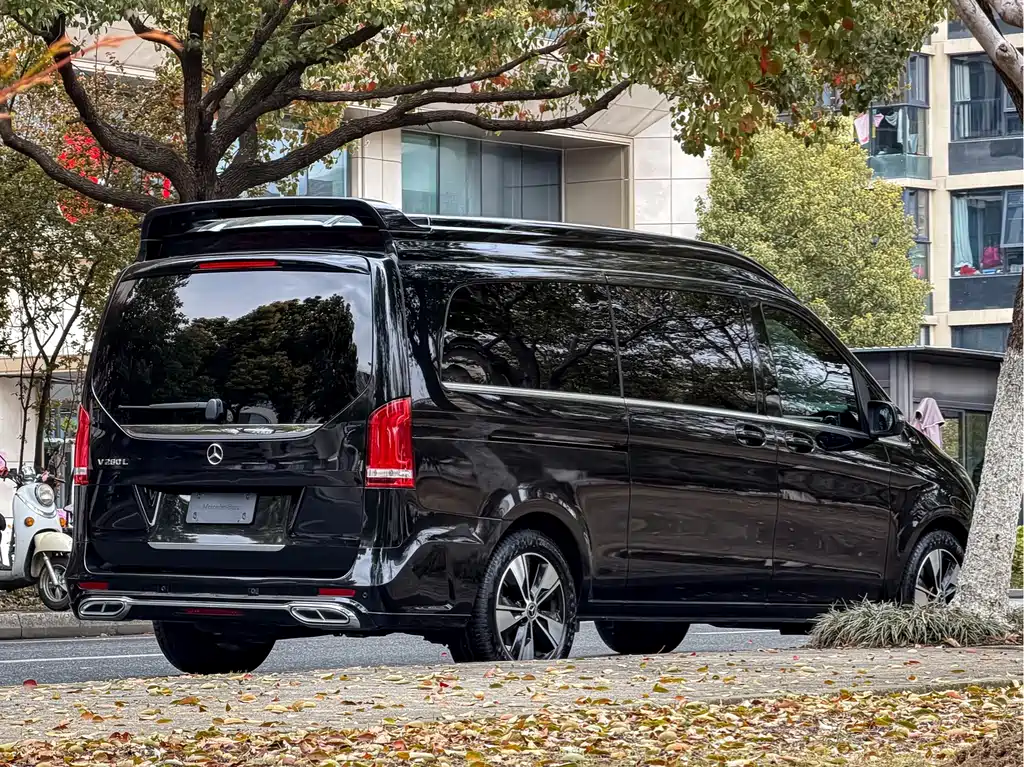 Mercedes-Benz V-Class 2022 V 260 L Long Wheelbase Luxury Edition