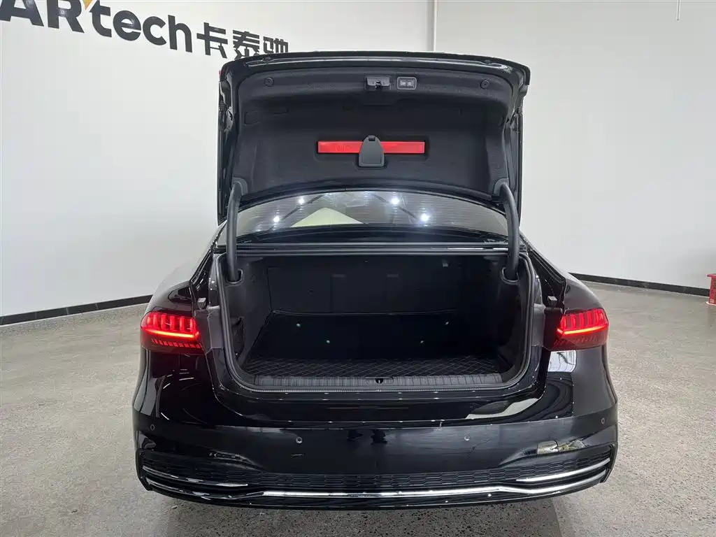 Audi A7L 2024 45 TFSI S-line Dream Edition Liujing Package