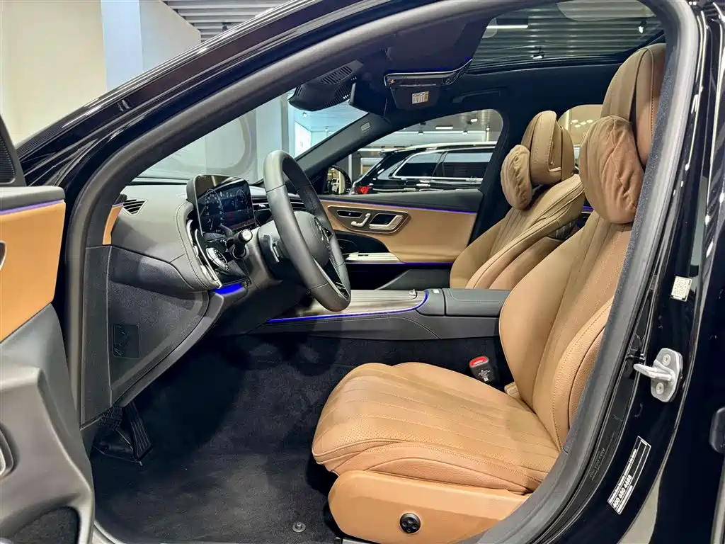 2024 Mercedes-Benz E 350 e L Plug-in Hybrid Sedan