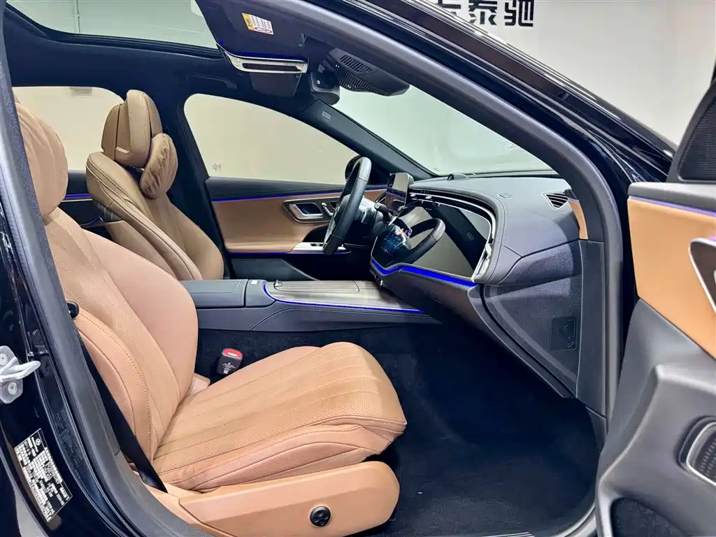 2024 Mercedes-Benz E 350 e L Plug-in Hybrid Sedan