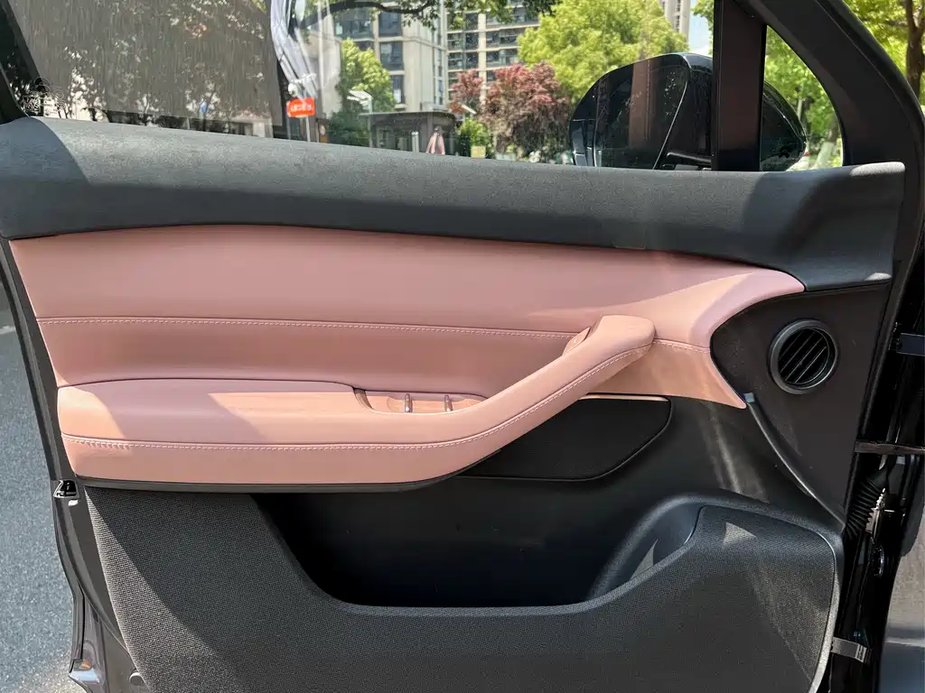 NIO EC6 2024 75kWh