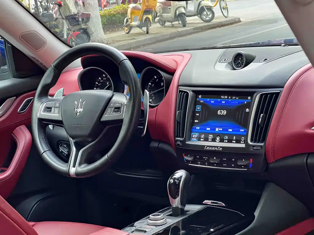 Levante 2018 3.0T Standard Edition