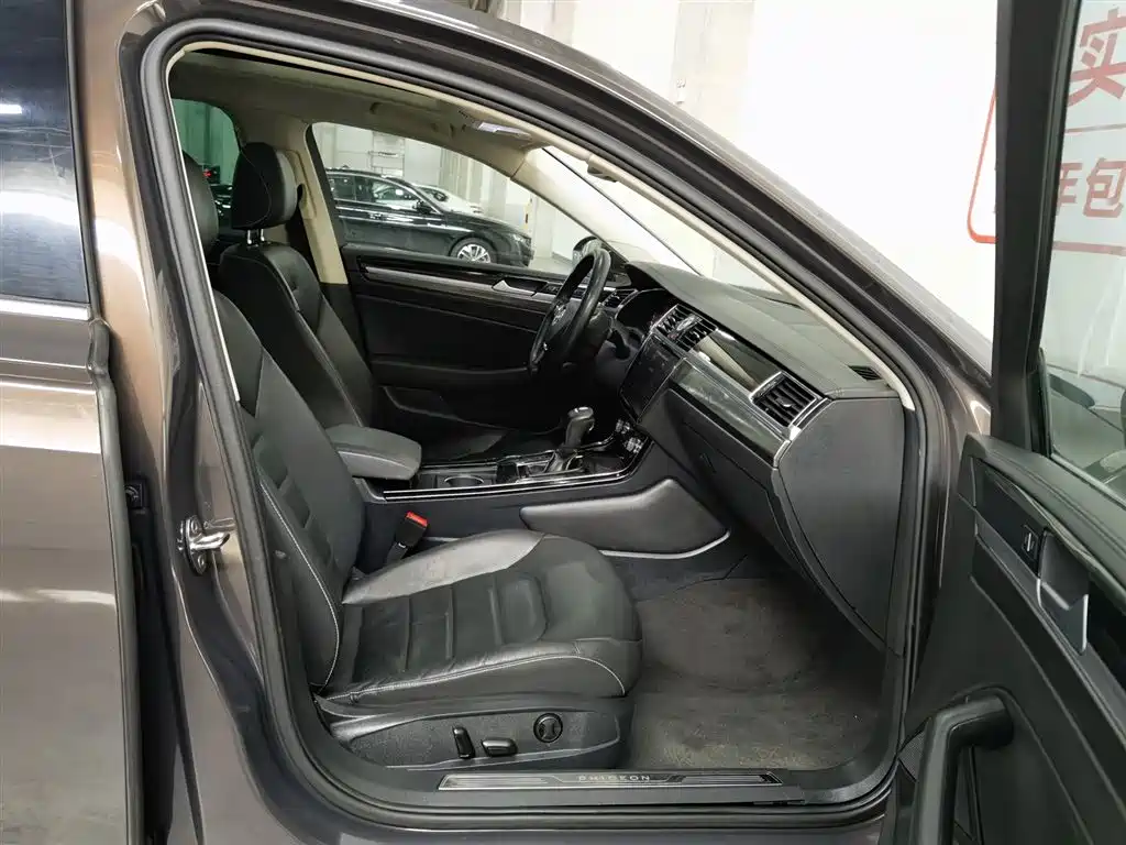 Volkswagen Phideon 2018 Facelift 380TSI FWD Business Edition