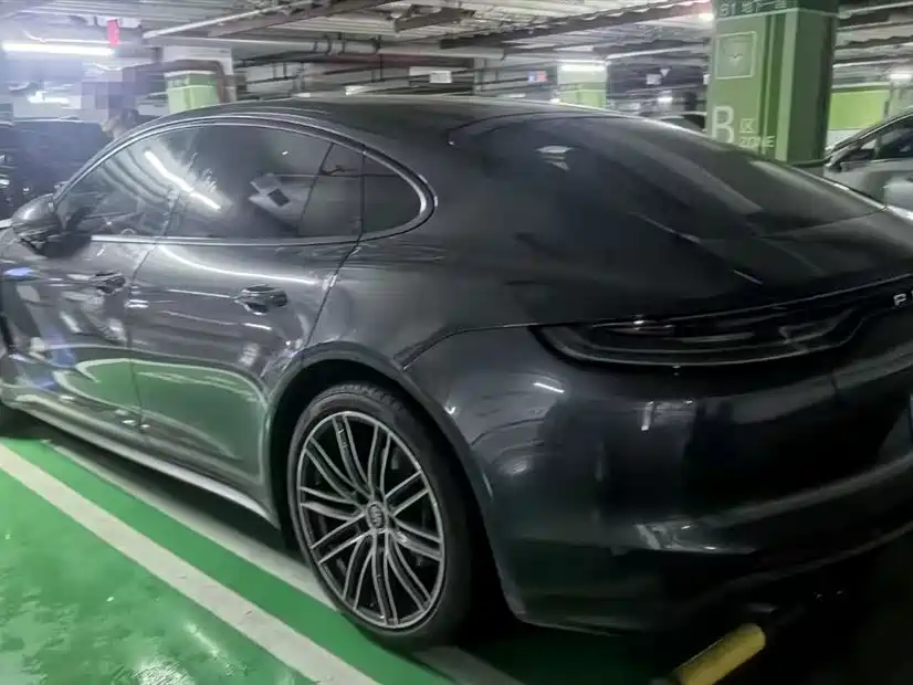 Porsche Panamera 2021 2.9T