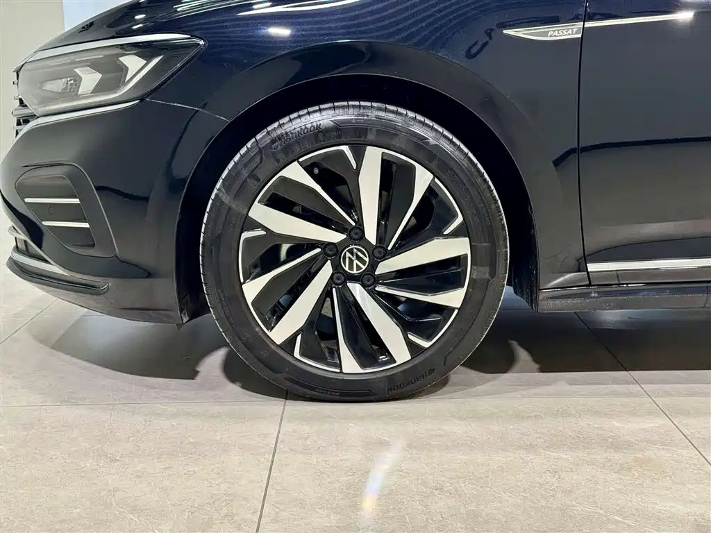 Passat 2025 Outstanding Edition 380TSI Longteng Edition