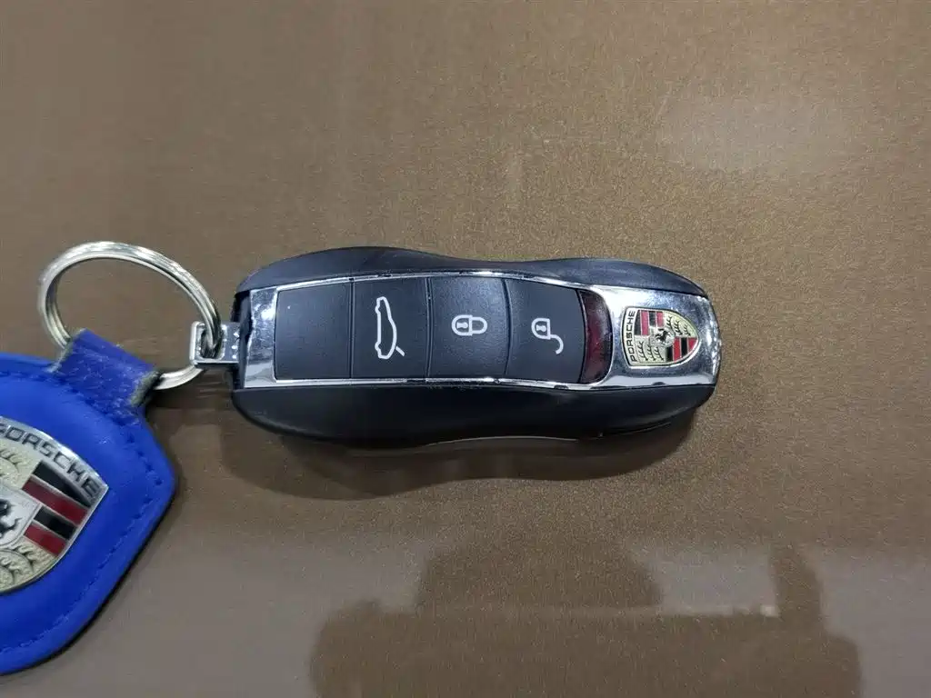 Porsche Panamera 2014 Panamera 4 3.0T