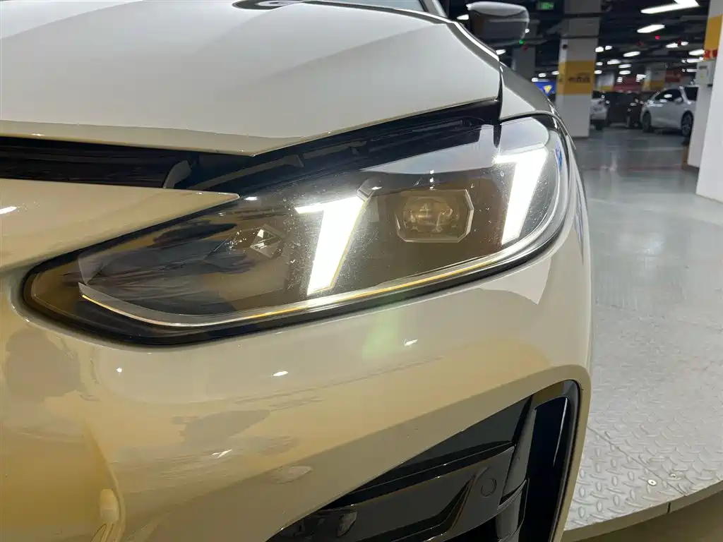BMW 4 Series 2024 430i M Sport Night Edition - фото 8