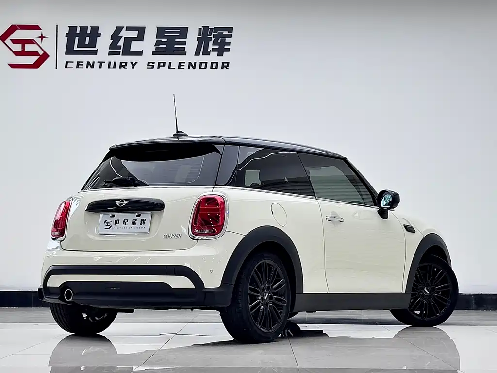 MINI 2022 1.5T COOPER Artist