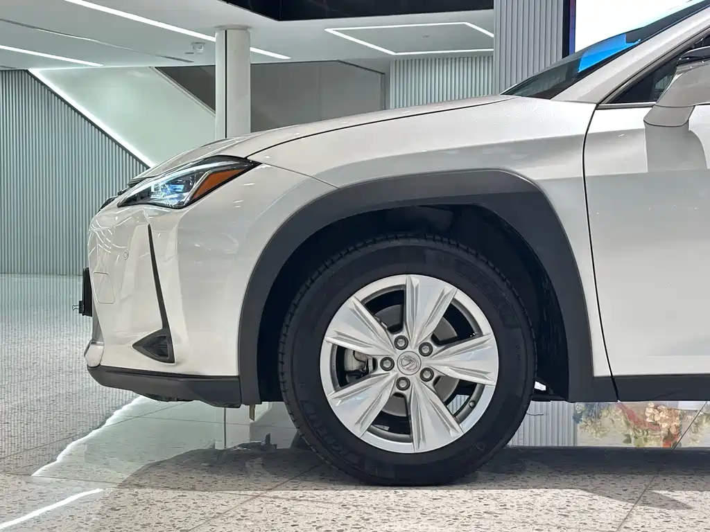 Lexus UX 2020 200 Special Edition
