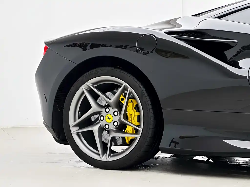 Ferrari F8 Tributo