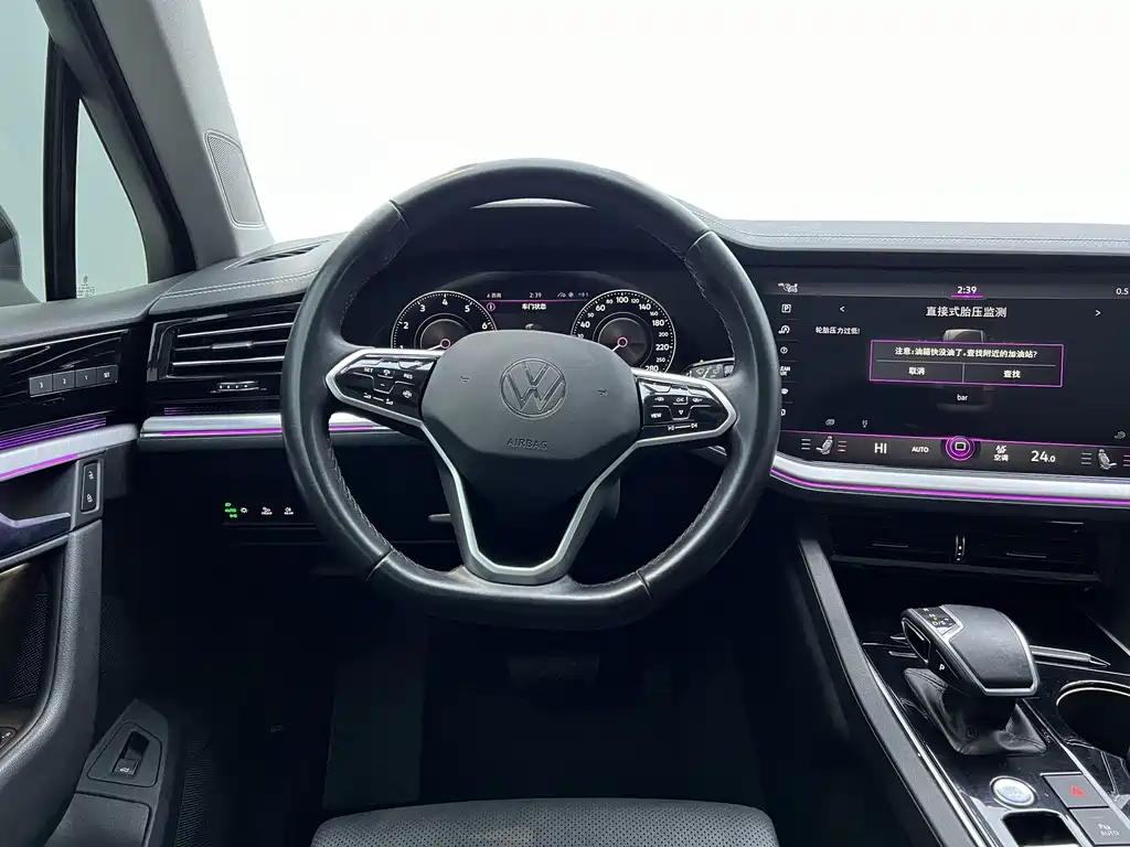 Volkswagen Touareg 2021 3.0TSI R-Line Classic Sport Package