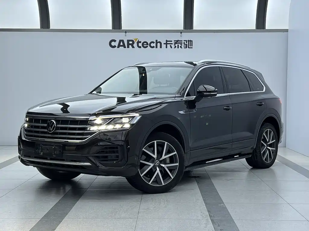 Volkswagen Touareg 2021 3.0TSI R-Line Classic Sport Package