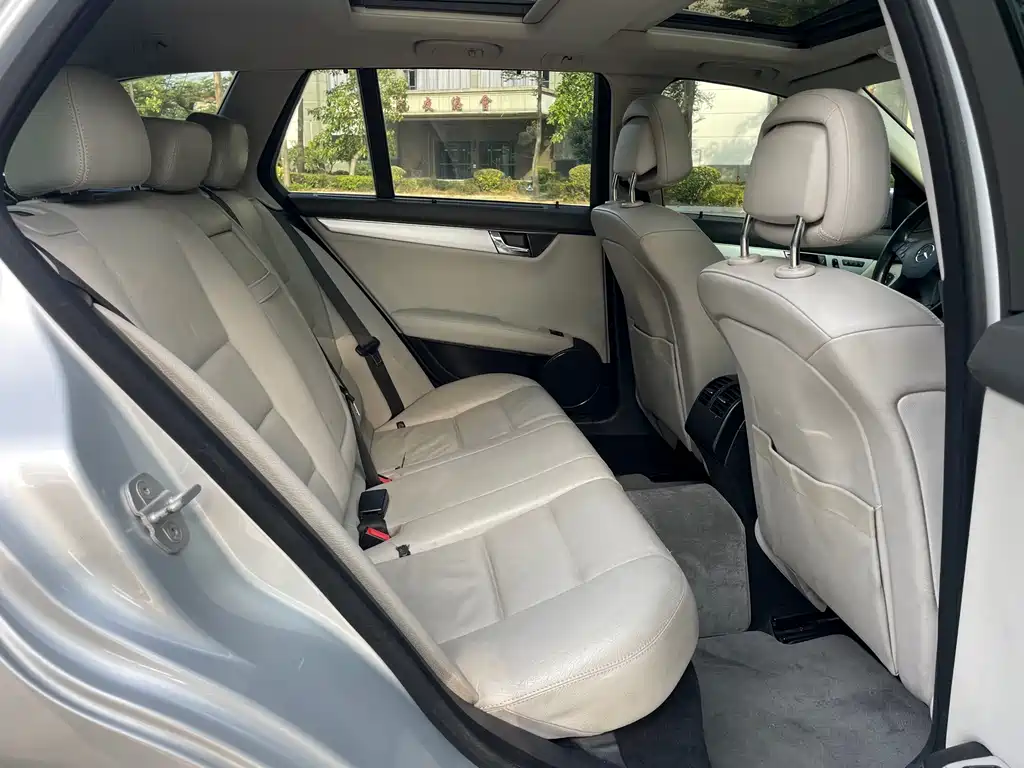 Mercedes-Benz C-Class (Import) 2010 C 300 Estate