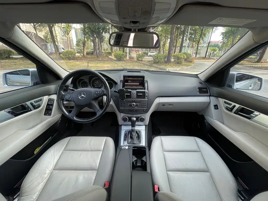 Mercedes-Benz C-Class (Import) 2010 C 300 Estate