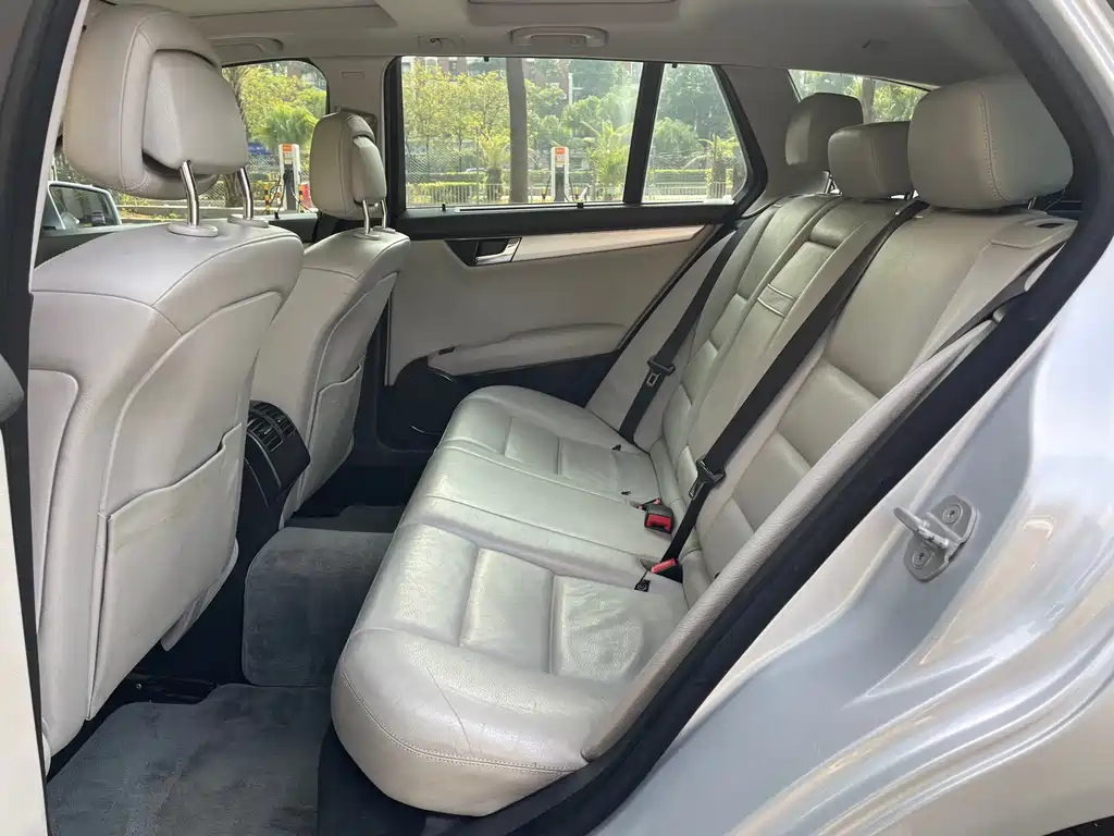Mercedes-Benz C-Class (Import) 2010 C 300 Estate