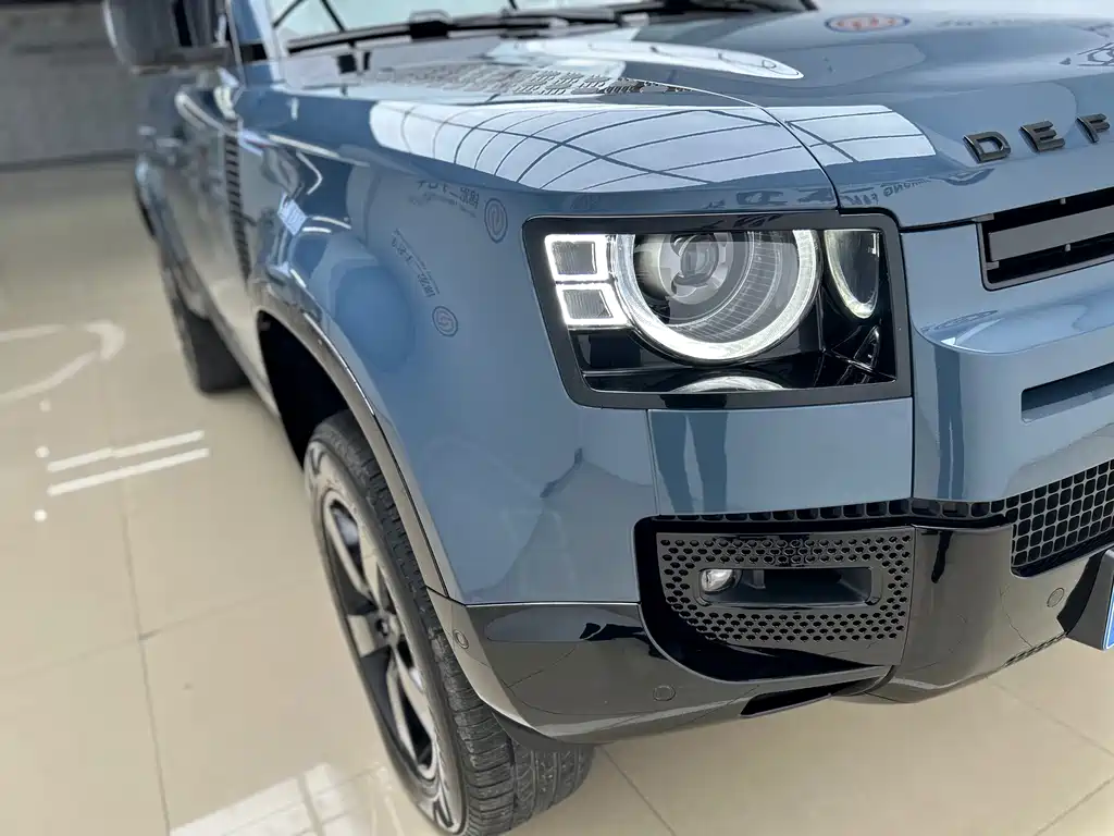 Land Rover Defender 2024 110 3.0T P400 X-Dynamic HSE