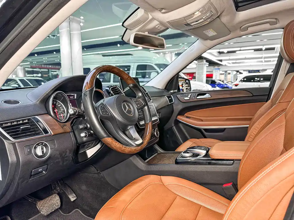 Mercedes-Benz GLS 500 4MATIC