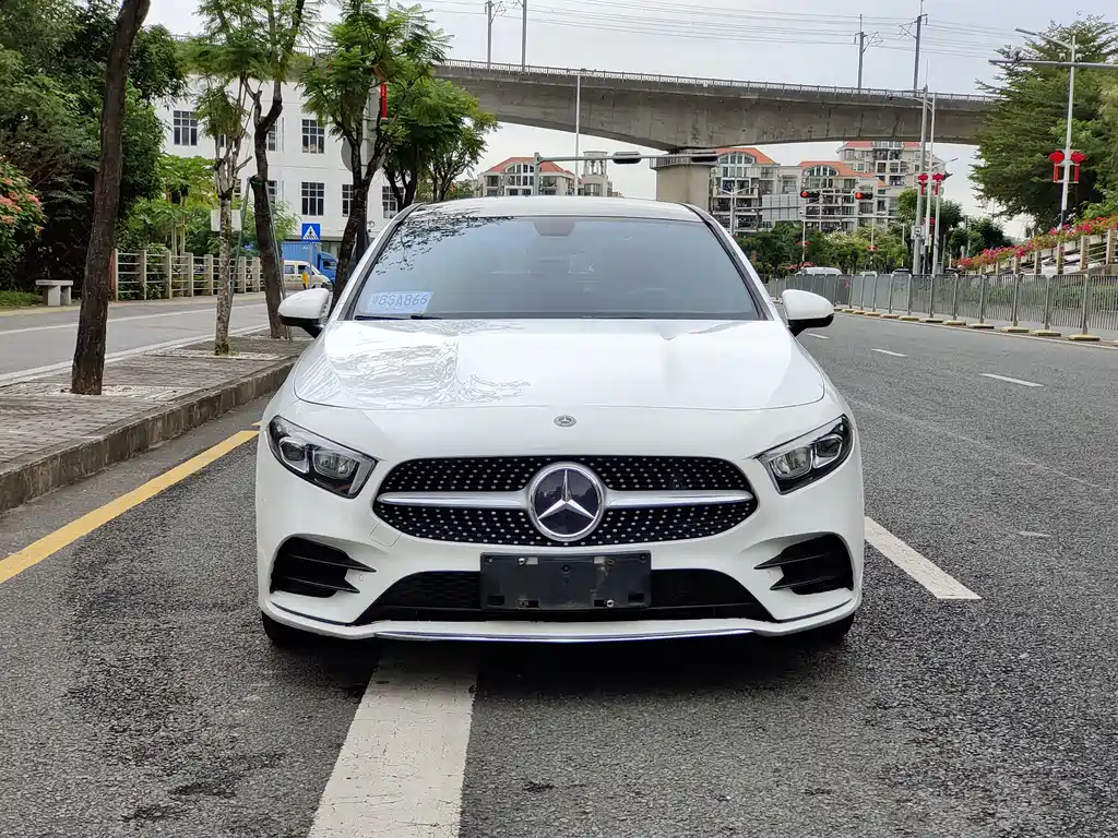 Mercedes-Benz A-Class 2020 Facelift A 200 L Sport Sedan Fashion Edition