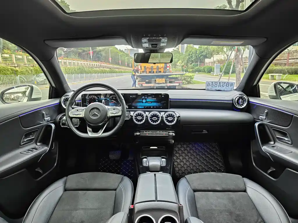 Mercedes-Benz A-Class 2020 Facelift A 200 L Sport Sedan Fashion Edition
